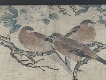 Grote Chinese ingelijste rolbeschildering, met vogels en bloemen, 18e eeuw