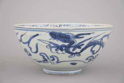 A Chinese porcelain blue and white dragon bowl, Ming dynasty