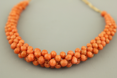 Collection de bijoux en corail rouge, Chine, 19e