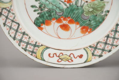 Two Chinese porcelain famille verte plates and a wine cup, Kangxi, 18th C.