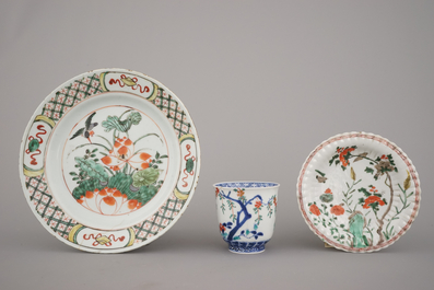 Two Chinese porcelain famille verte plates and a wine cup, Kangxi, 18th C.