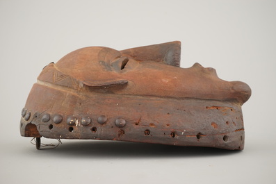 A carved wood African mask, early to mid 20th C., possibly Holo