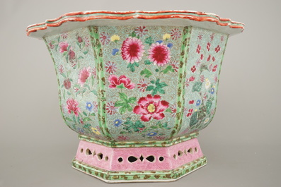 A Chinese porcelain famille rose jardiniere, Yongzheng