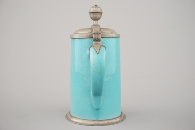 A monochrome turquoise beer stein with pewter lid, 18th C., Bunzlau (?)
