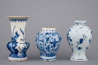 A set of 3 Dutch Delft blue and white vases, 18th C.