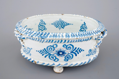A French faience oval basin, Nevers, 17/18th C.
