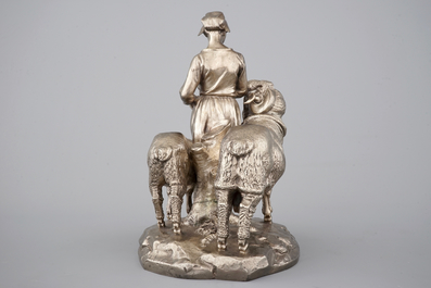 Een verzilverde bronzen groep van een meisje met een schaap en een ram, Christofle et Cie., 19e eeuw