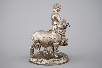 Une groupe en bronze argent&eacute; de Christofle et Cie.  d'une fille avec un mouton et un b&eacute;lier, 19&egrave;me