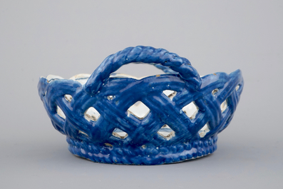 A blue and white Brussels faience open-worked basket, 18th C.