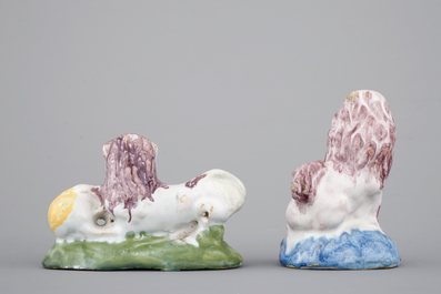 Two Dutch Delft models of a lion and a dog, 18th C.