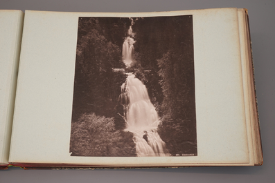 A photo album with albumine prints of Switzerland, 19/20th C.