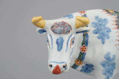 Een stel polychrome Delftse koeien, 18e eeuw