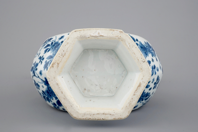 A Chinese porcelain blue and white ewer for the Islamic market, Kangxi, ca. 1700