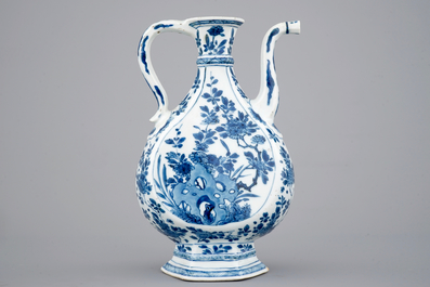 A Chinese porcelain blue and white ewer for the Islamic market, Kangxi, ca. 1700