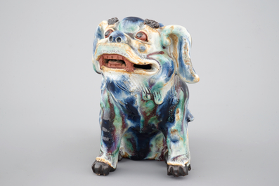 A Chinese Shiwan pottery foo dog, 19/20th C.