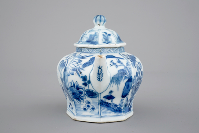 A Chinese blue and white teapot, Kangxi, ca. 1700
