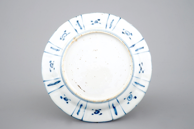 A Chinese porcelain blue and white 'kraak' plate, Wan-Li, Ming Dynasty