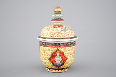 A Chinese Thai market Bencharong style yellow ground bowl and cover, 18/19th C.