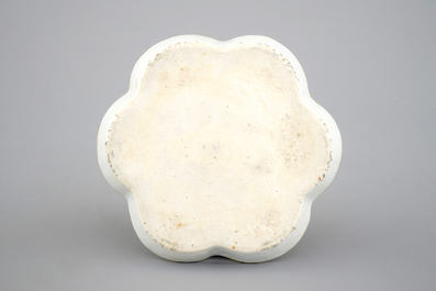 Een deel van een theeservies in Chinees famille rose porselein, 18e eeuw