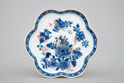 Een deel van een theeservies in Chinees famille rose porselein, 18e eeuw