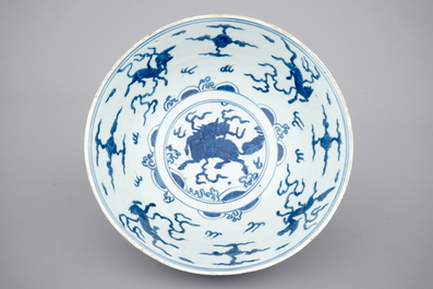 A blue and white Chinese porcelain bowl, Ming, 16th C.