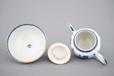 Een deel van een theeservies in Chinees famille rose porselein, 18e eeuw