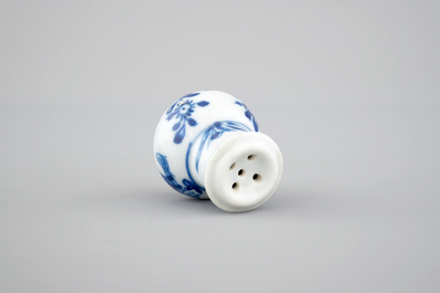 A rare Chinese porcelain blue and white miniature caster or shaker, Kangxi, ca. 1700