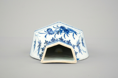 A Chinese porcelain blue and white wall vase, Qianlong, 18th C.