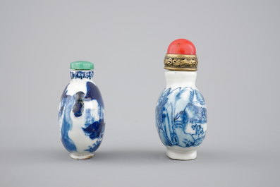 Two blue and white Chinese porcelain snuff bottles, 19/20th C.