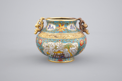 A small Chinese cloisonne incense burner, 19/20th C.