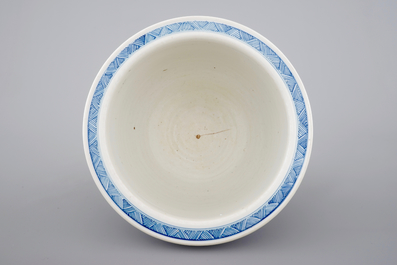 A blue and white Chinese porcelain flower bowl, Kangxi, ca. 1700
