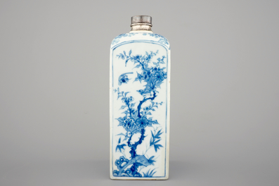 A blue and white Chinese porcelain silver-mounted VOC tea caddy, Kangxi, ca. 1700