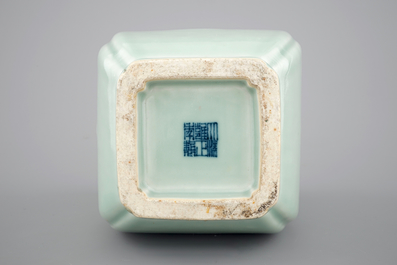 A Chinese celadon vase, Yongzheng mark, 19/20th C