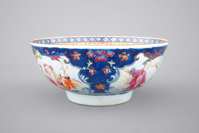 A good Chinese export porcelain Mandarin pattern bowl, 18th C.