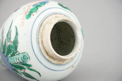 A Chinese wucai porcelain vase, Transitional period, 17th C.