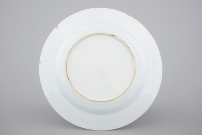 A fine Chinese export porcelain &quot;Musician&quot; plate, Qianlong, 18th C.