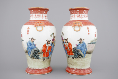 An important and fine pair of republic Chinese famille rose porcelain vases, first half of the 20th C.