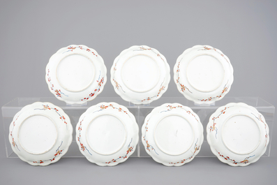 A set of seven Japanese imari plates, 17/18th C.