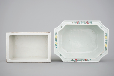 Two Chinese famille rose porcelain bonsai bowls, 19/20th C.