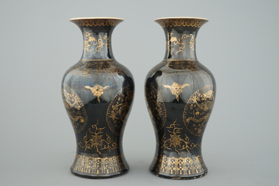 A pair of Chinese gilt-decorated mirror black vases, 18/19th C.