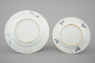 A set of Chinese porcelain blue and white Kangxi wares: a bowl and 2 plates, ca. 1700