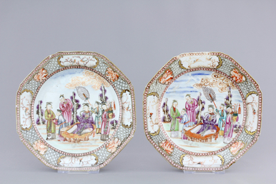 Two pairs of Chinese octagonal famille rose Mandarin plates, Qianlong, 18th C.