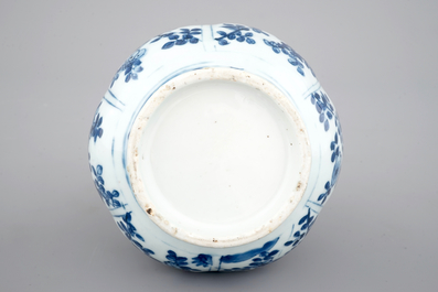 Un vase double gourde, &eacute;poque Wan-Li, Dynastie Ming (1573-1619)