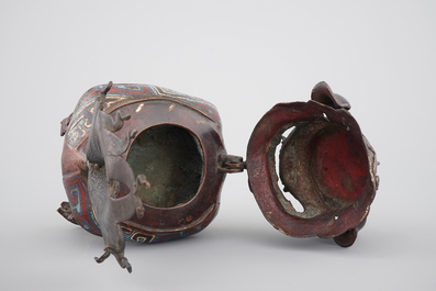 A Chinese dragon censer in champlev&eacute; enameled bronze, 18/19th C.