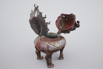 A Chinese dragon censer in champlev&eacute; enameled bronze, 18/19th C.