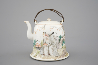 A Chinese Qianjiang style porcelain teapot and cover, ca. 1900