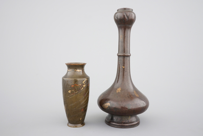 Two fine Japanese bronze vases, 18/19th C.