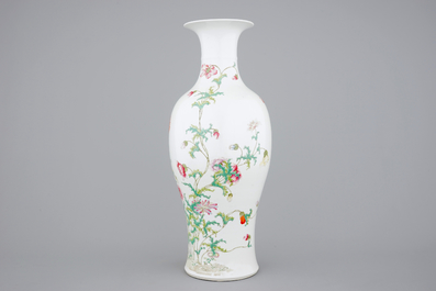 A tall Chinese porcelain famille rose vase, Hongxian mark, early 20th C.