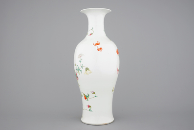 A tall Chinese porcelain famille rose vase, Hongxian mark, early 20th C.