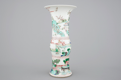 A Chinese famille verte Kangxi style yenyen vase, 19/20th C.
